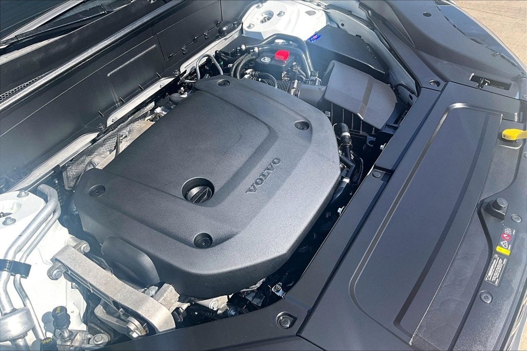 2026 Volvo XC90 B6 Plus 7-Seater