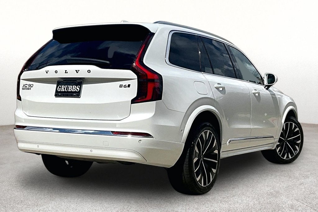 2026 Volvo XC90 B6 Plus 7-Seater