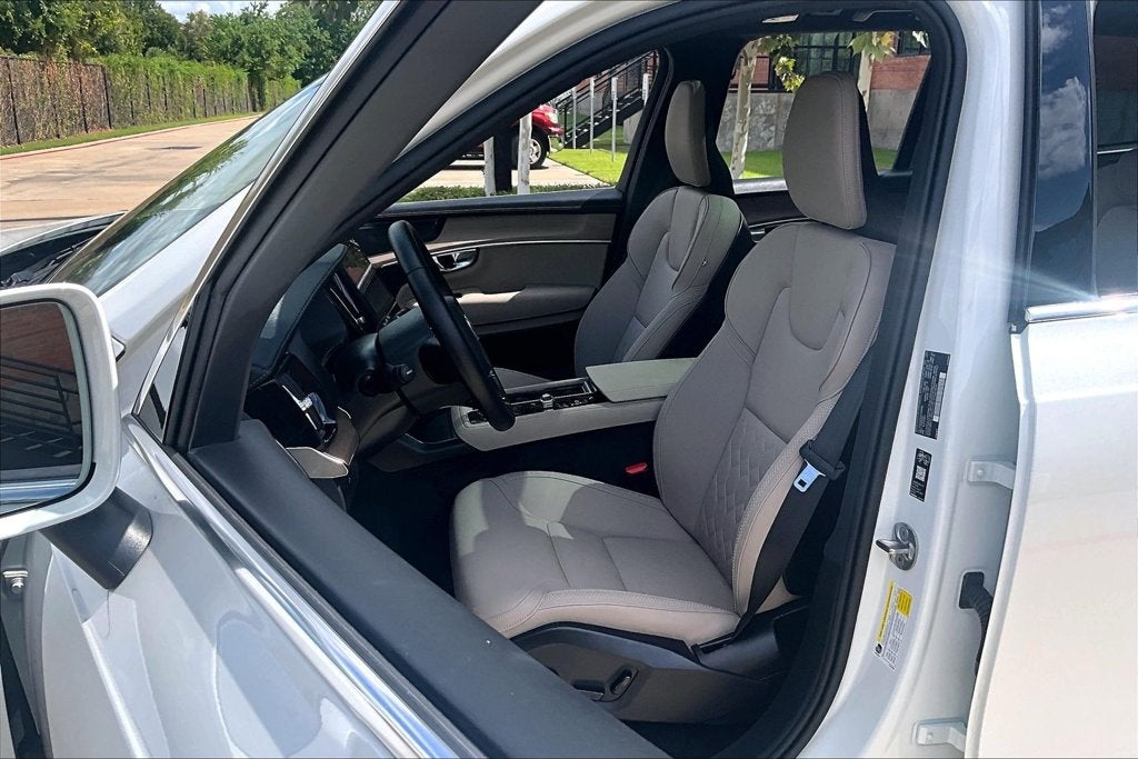 2026 Volvo XC90 B6 Plus 7-Seater