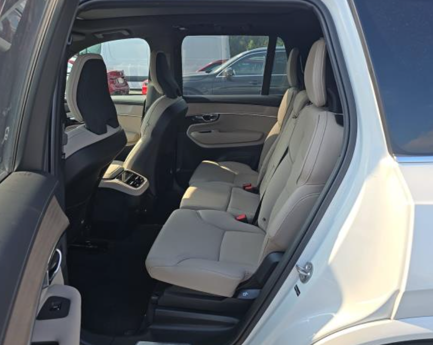 2026 Volvo XC90 B6 Plus 7-Seater