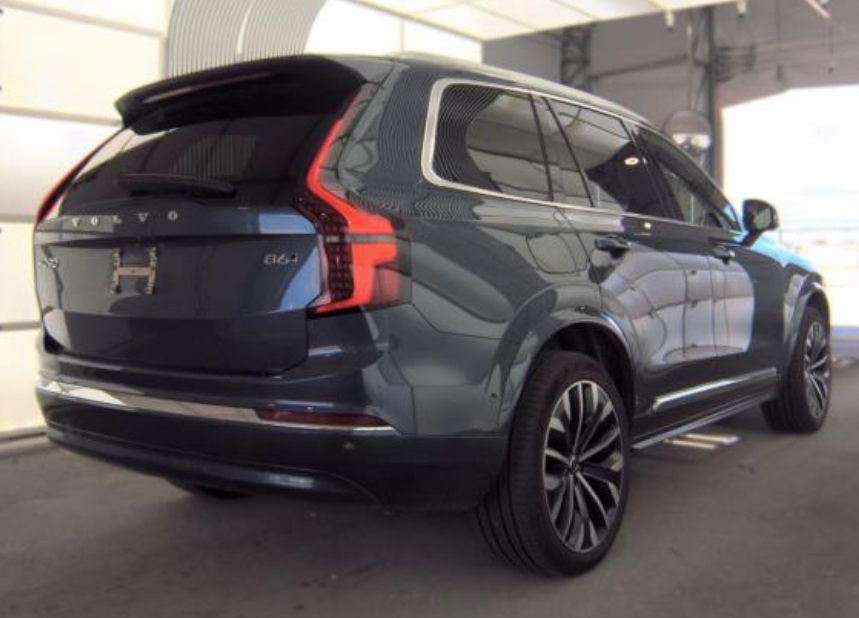 2026 Volvo XC90 B6 Plus 7-Seater