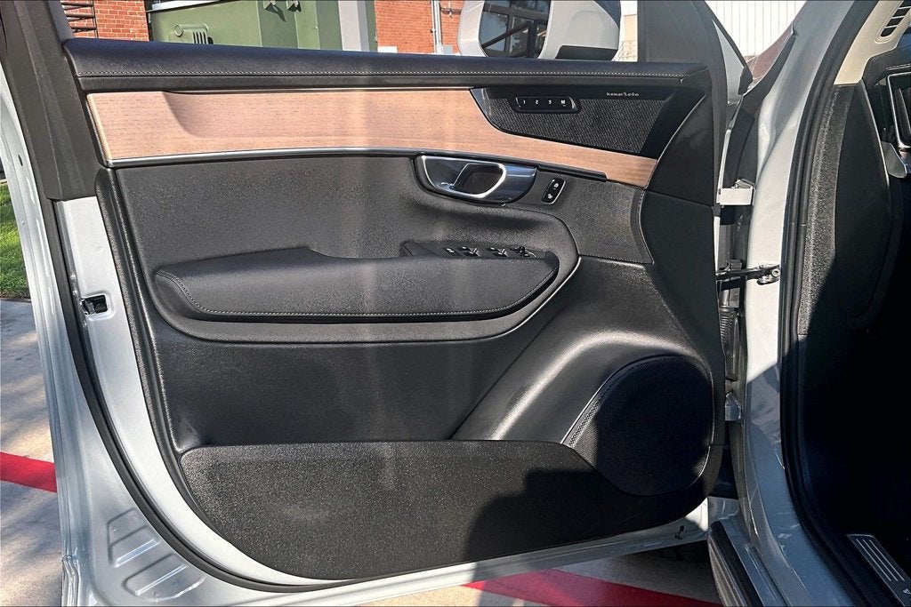 2026 Volvo XC90 B6 Plus 7-Seater