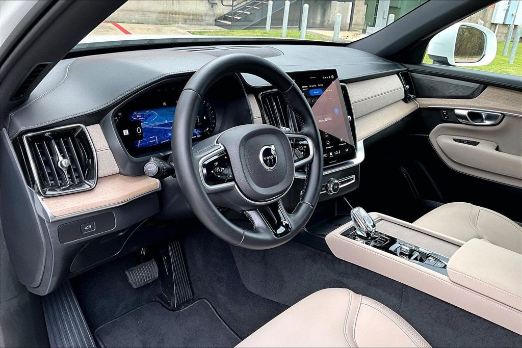 2026 Volvo XC90 B6 Plus 7-Seater