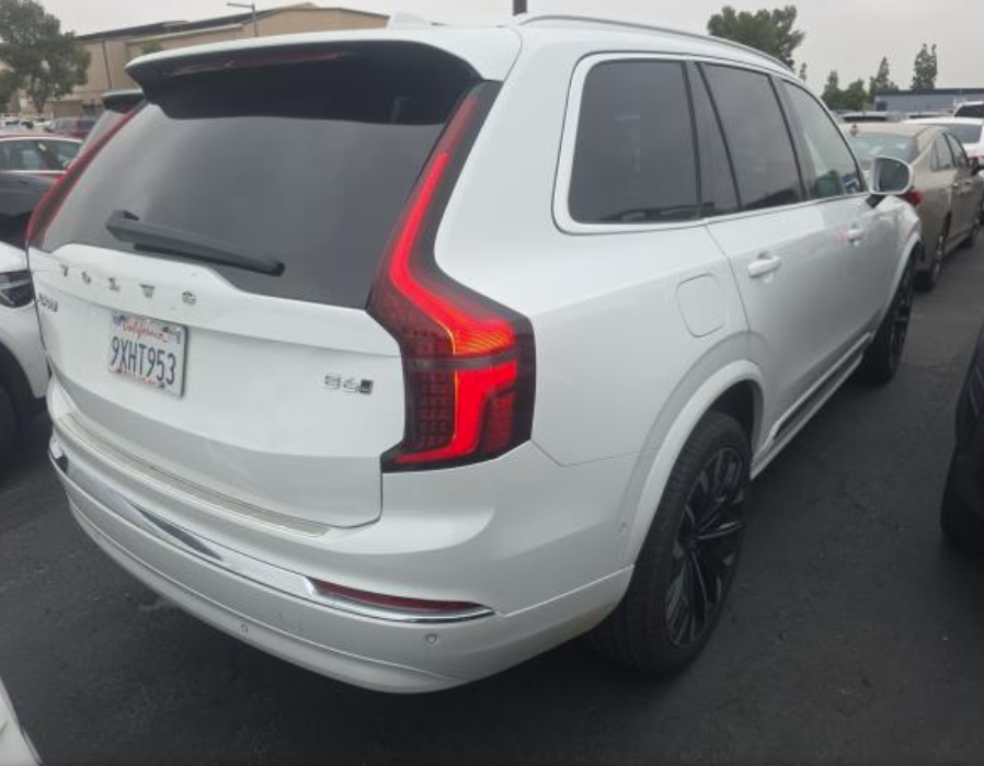 2026 Volvo XC90 B6 Plus 7-Seater