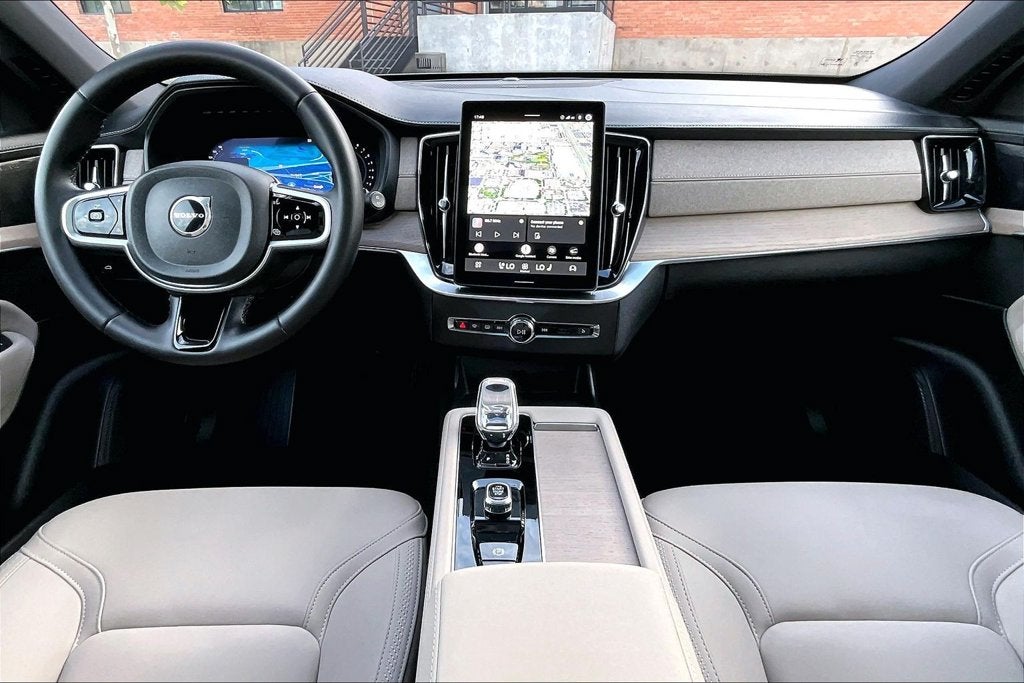 2026 Volvo XC90 B6 Plus 7-Seater