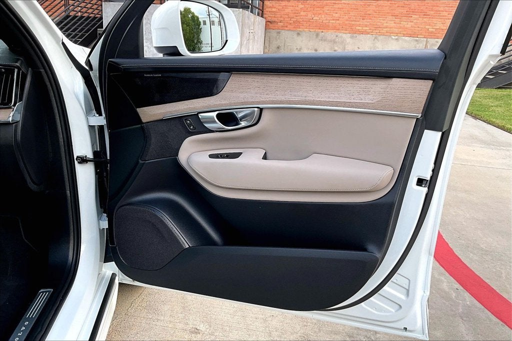 2026 Volvo XC90 B6 Plus 7-Seater