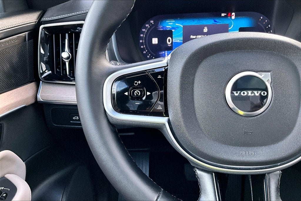 2026 Volvo XC90 B6 Plus 7-Seater