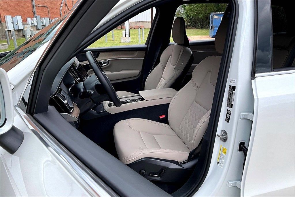 2026 Volvo XC90 B6 Plus 7-Seater