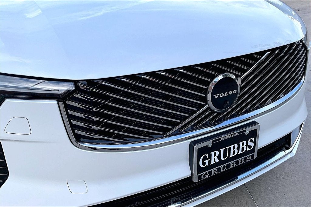 2026 Volvo XC90 B6 Plus 7-Seater