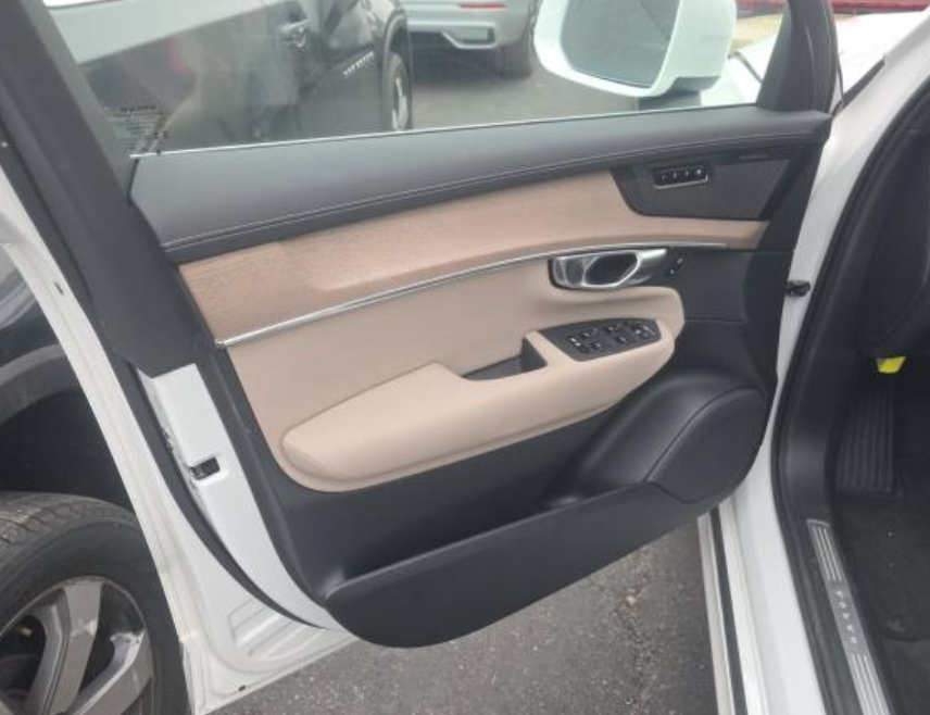 2026 Volvo XC90 B6 Plus 7-Seater