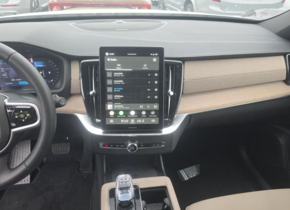 2026 Volvo XC90 B6 Plus 7-Seater