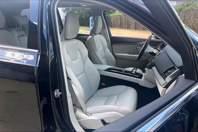 2025 Volvo XC90 B6 Plus 7-Seater