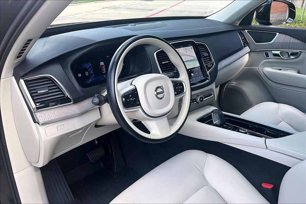 2025 Volvo XC90 B6 Plus 7-Seater