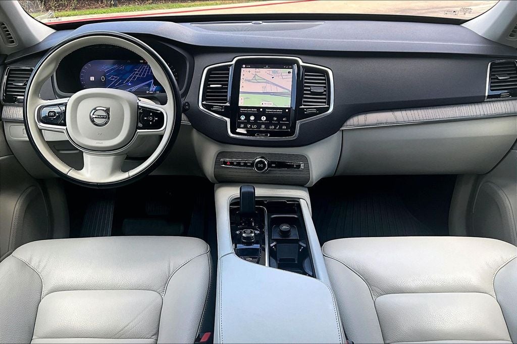 2025 Volvo XC90 B6 Plus 7-Seater