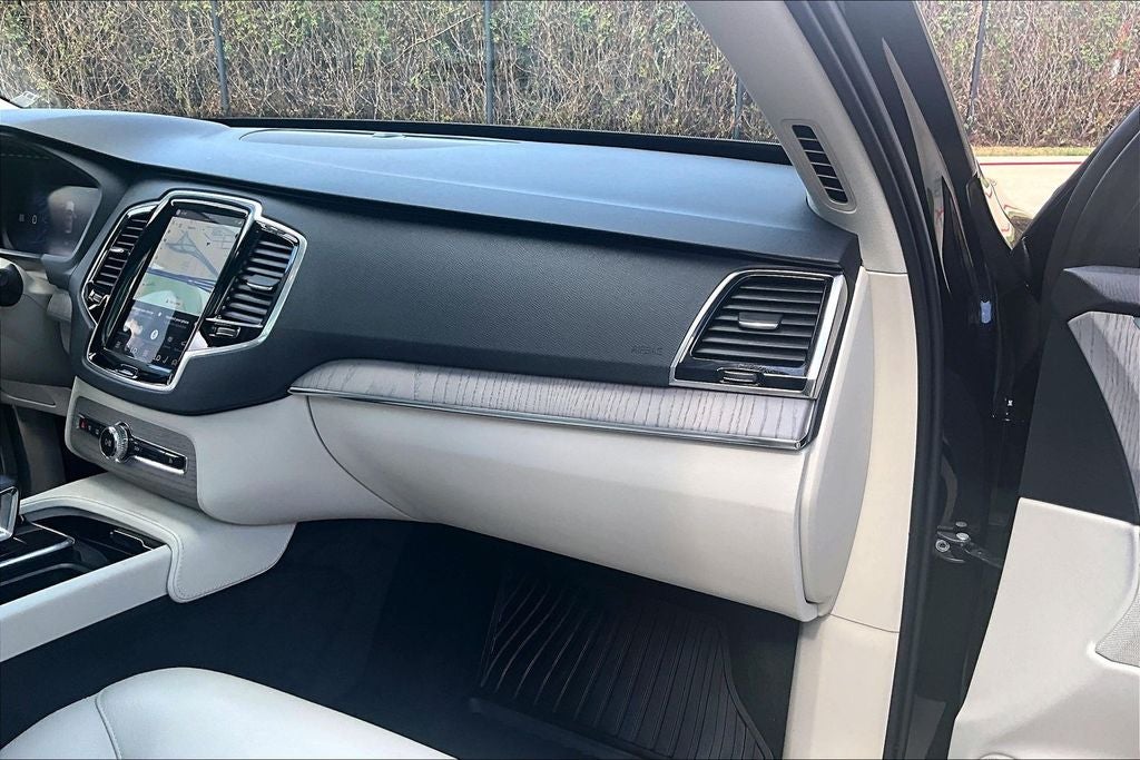 2025 Volvo XC90 B6 Plus 7-Seater