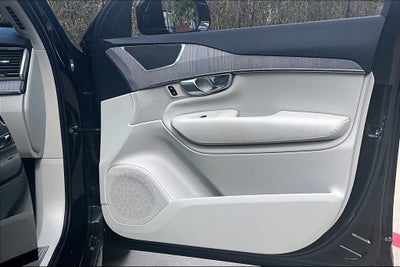2025 Volvo XC90 B6 Plus 7-Seater