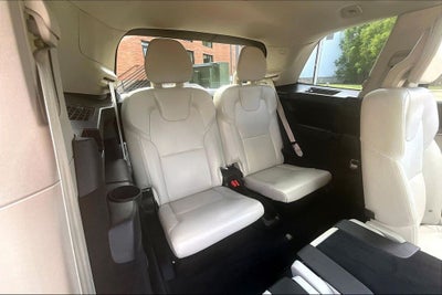 2025 Volvo XC90 B6 Plus 7-Seater