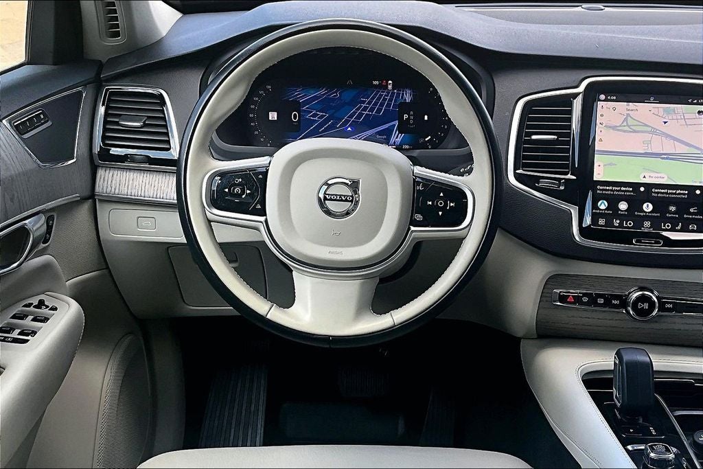 2025 Volvo XC90 B6 Plus 7-Seater