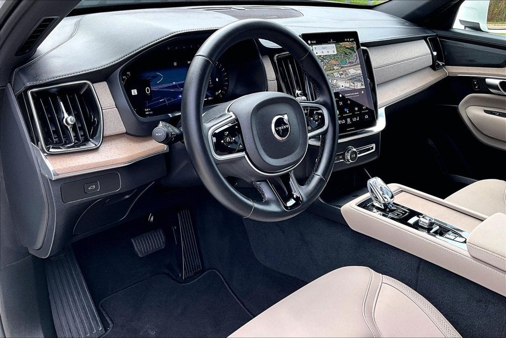 2026 Volvo XC90 B6 Plus 7-Seater