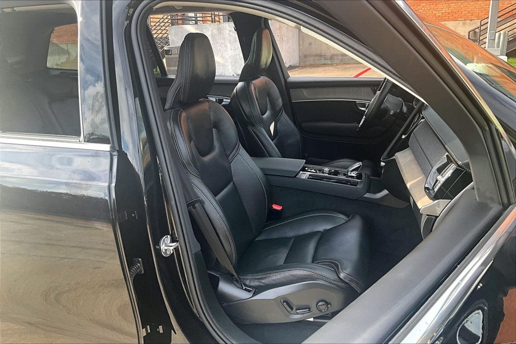 2026 Volvo XC90 B6 Ultra