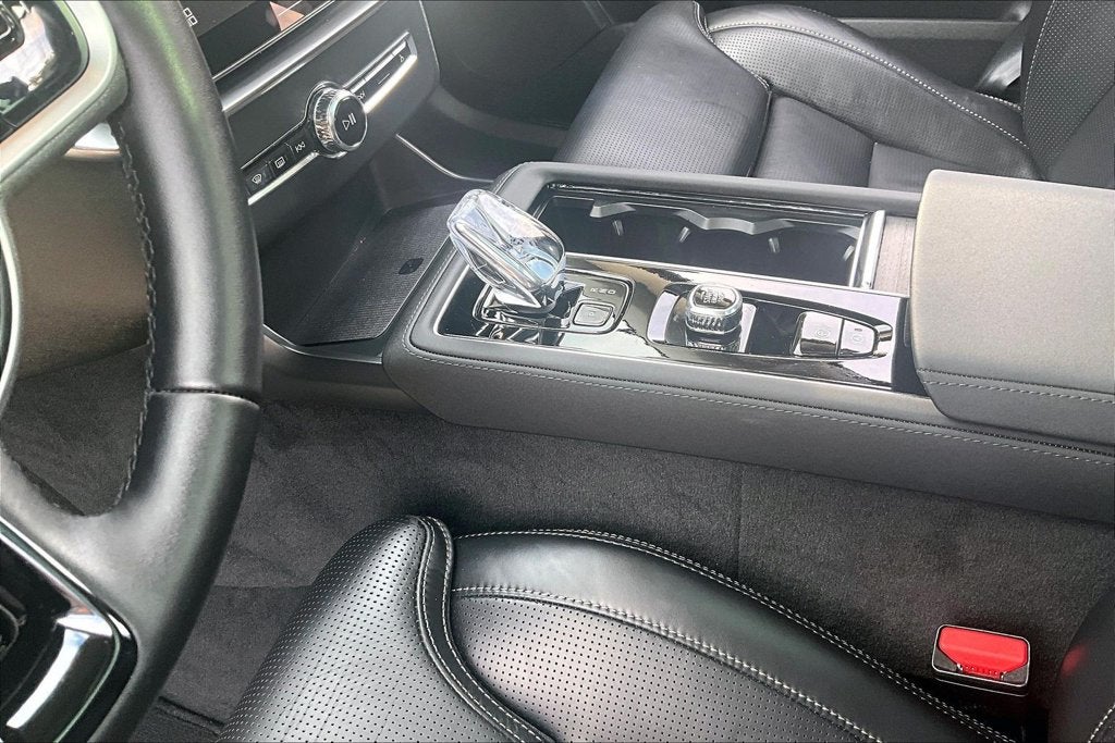 2026 Volvo XC90 B6 Ultra