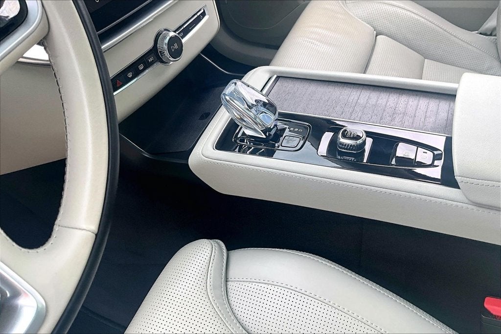 2026 Volvo XC90 B6 Ultra