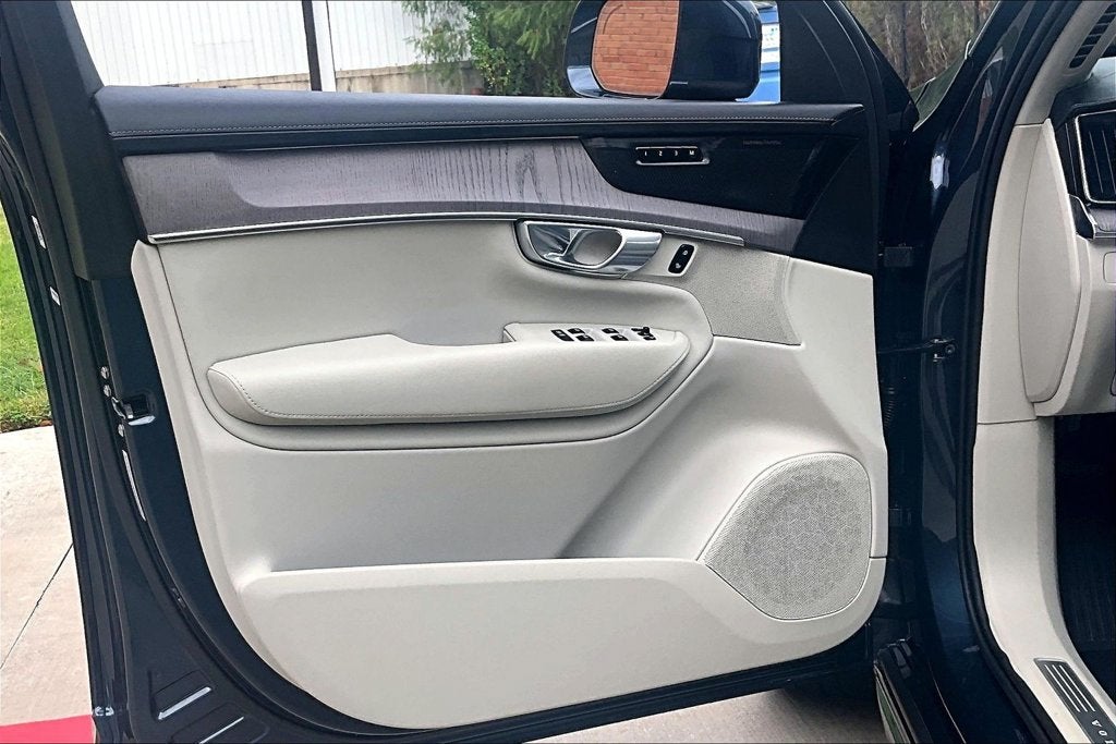 2026 Volvo XC90 B6 Ultra