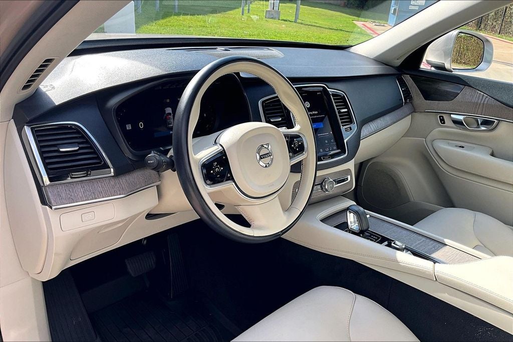2023 Volvo XC90 B6 Plus 7-Seater