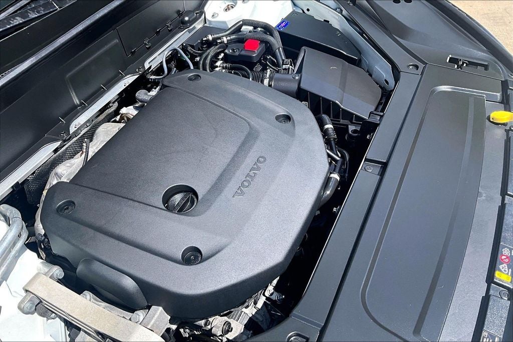 2023 Volvo XC90 B6 Core