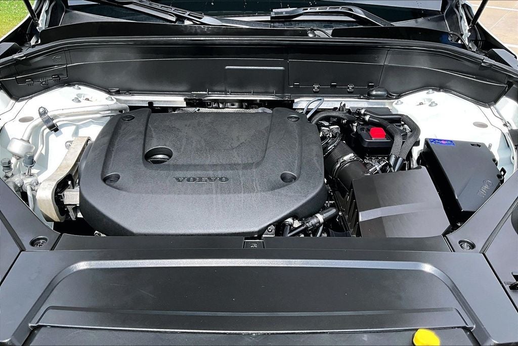 2023 Volvo XC90 B6 Core