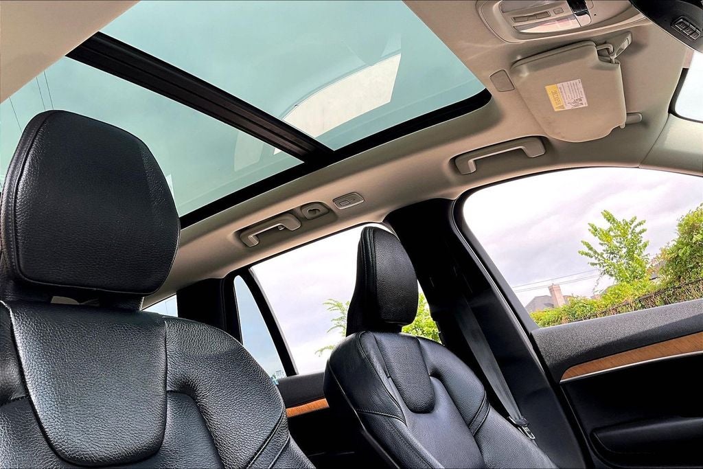 2023 Volvo XC90 B6 Core