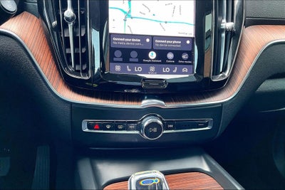 2023 Volvo XC60 B6 Ultimate Bright Theme