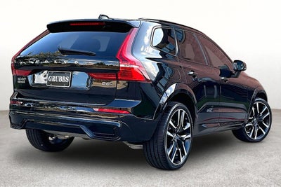 2023 Volvo XC60 B6 Ultimate Dark Theme