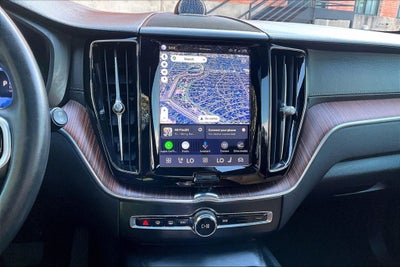 2023 Volvo XC60 B6 Ultimate Dark Theme