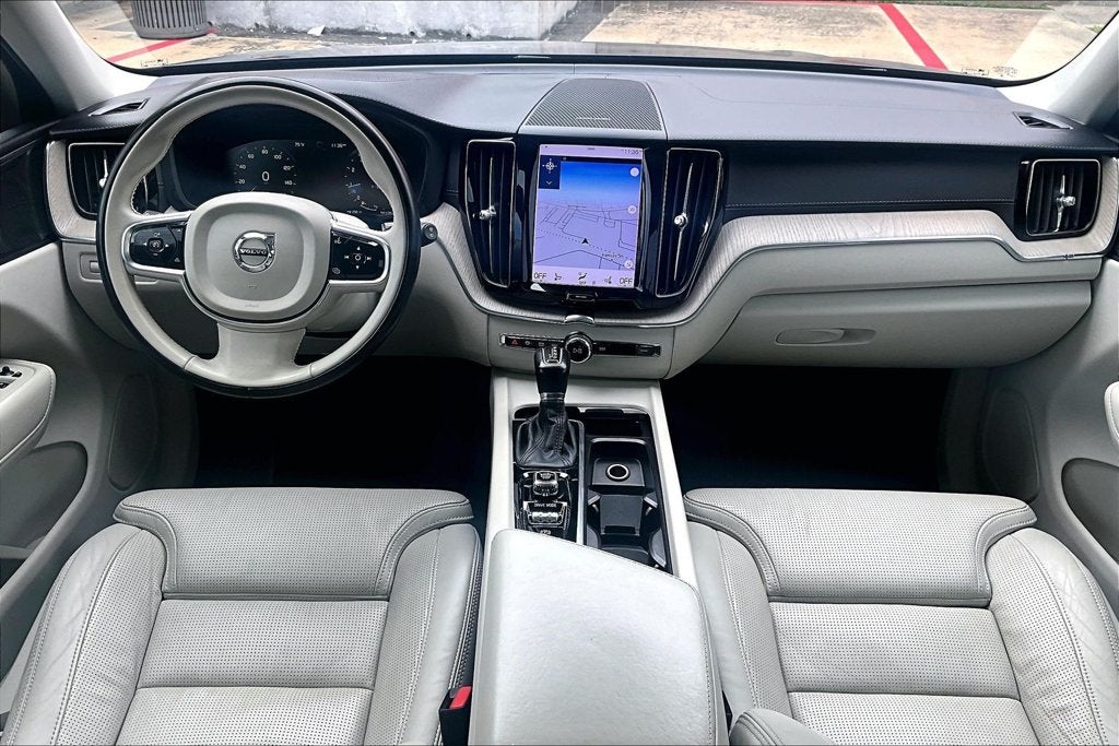 2021 Volvo XC60 T5 Inscription