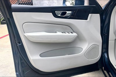 2021 Volvo XC60 T5 Inscription