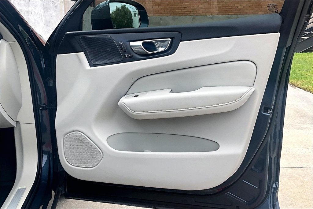 2021 Volvo XC60 T5 Inscription