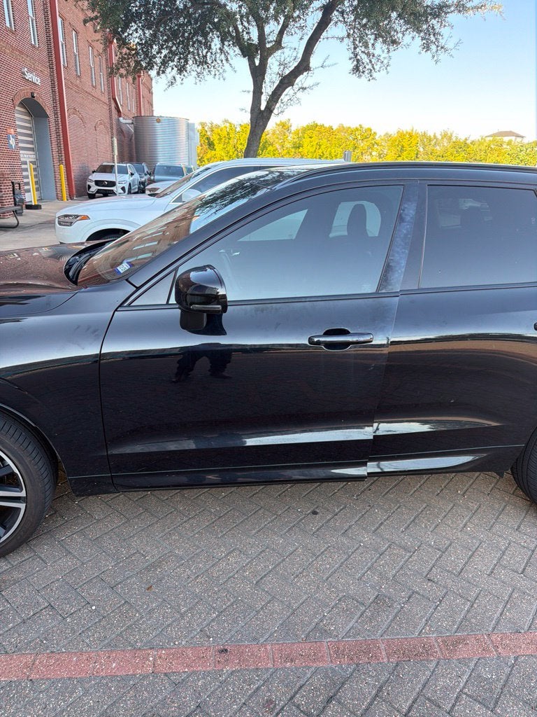 2021 Volvo XC60 T5 R-Design