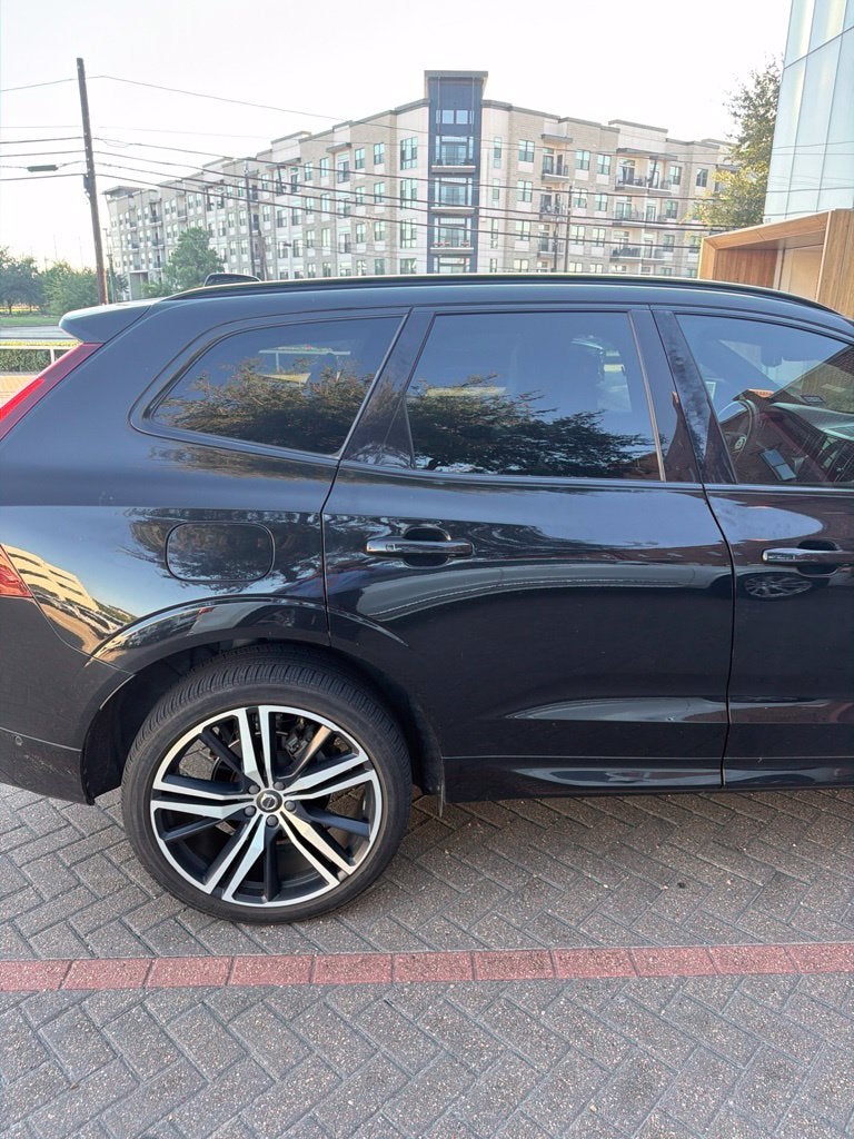 2021 Volvo XC60 T5 R-Design