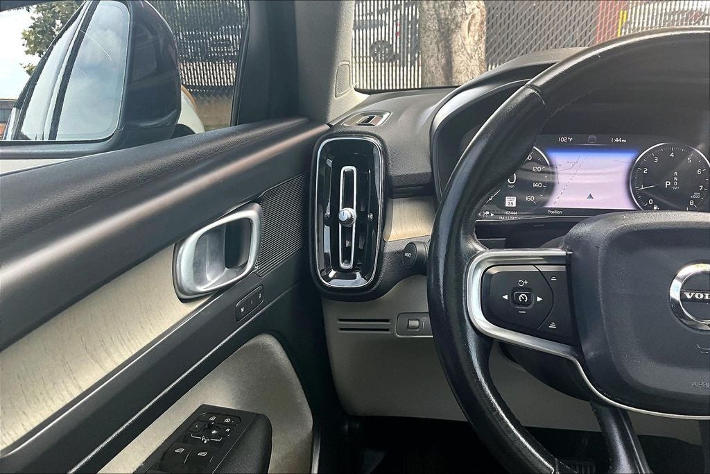 2019 Volvo XC40 T5 Inscription