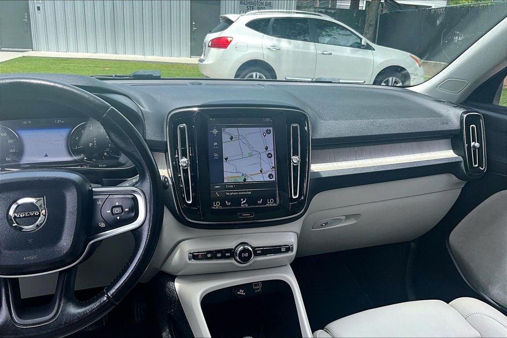 2019 Volvo XC40 T5 Inscription