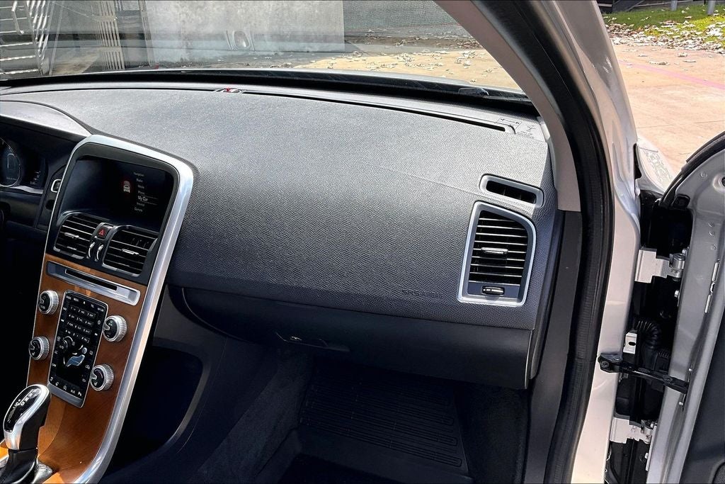 2017 Volvo XC60 T5 Inscription