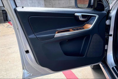 2017 Volvo XC60 T5 Inscription