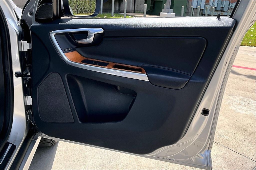 2017 Volvo XC60 T5 Inscription