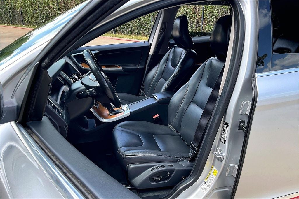 2017 Volvo XC60 T5 Inscription