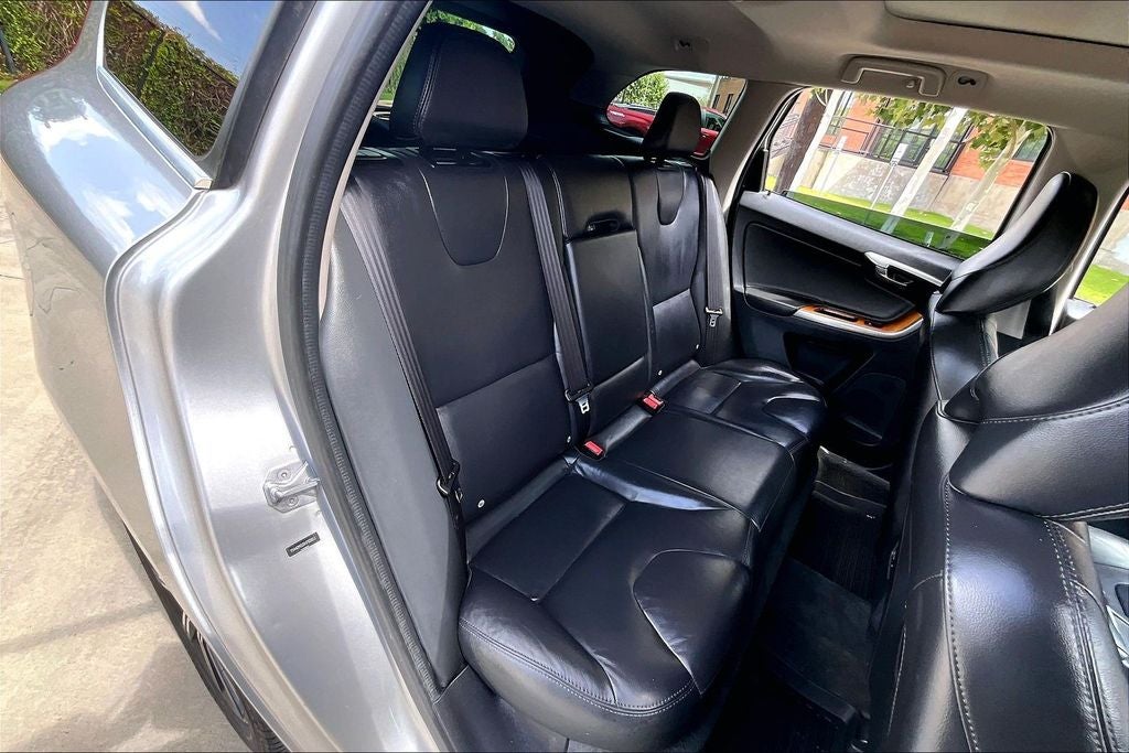2017 Volvo XC60 T5 Inscription