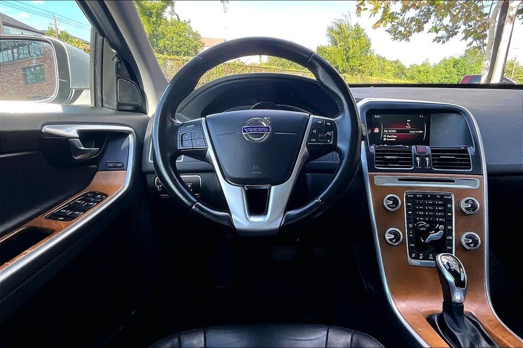 2017 Volvo XC60 T5 Inscription