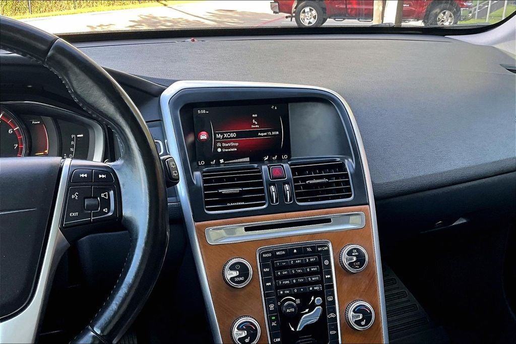 2017 Volvo XC60 T5 Inscription