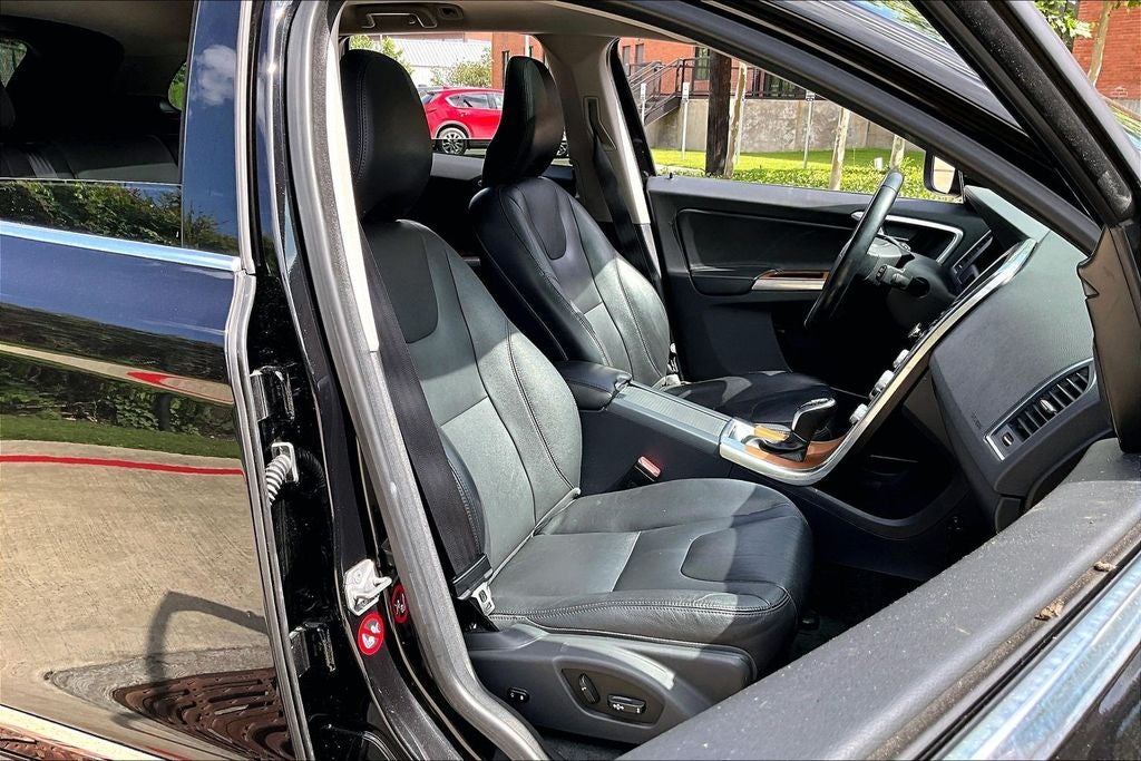 2017 Volvo XC60 T5 Inscription