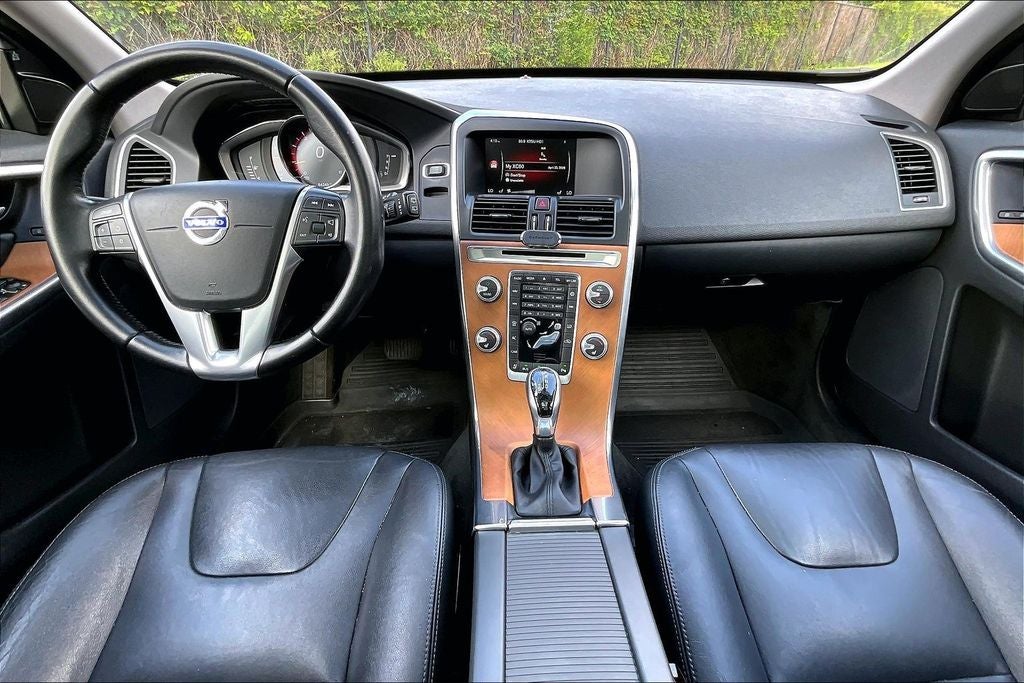 2017 Volvo XC60 T5 Inscription